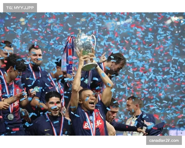 巴黎圣日耳曼全场围攻雷恩，姆巴佩领衔进攻线